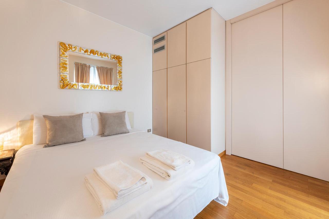 Milan Royal Suites - Centro Duomo Eksteriør bilde