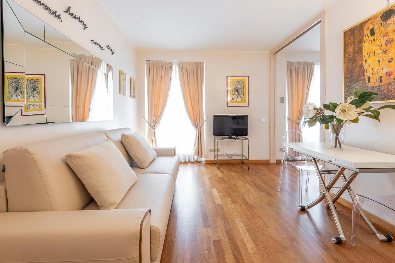 Milan Royal Suites - Centro Duomo Eksteriør bilde