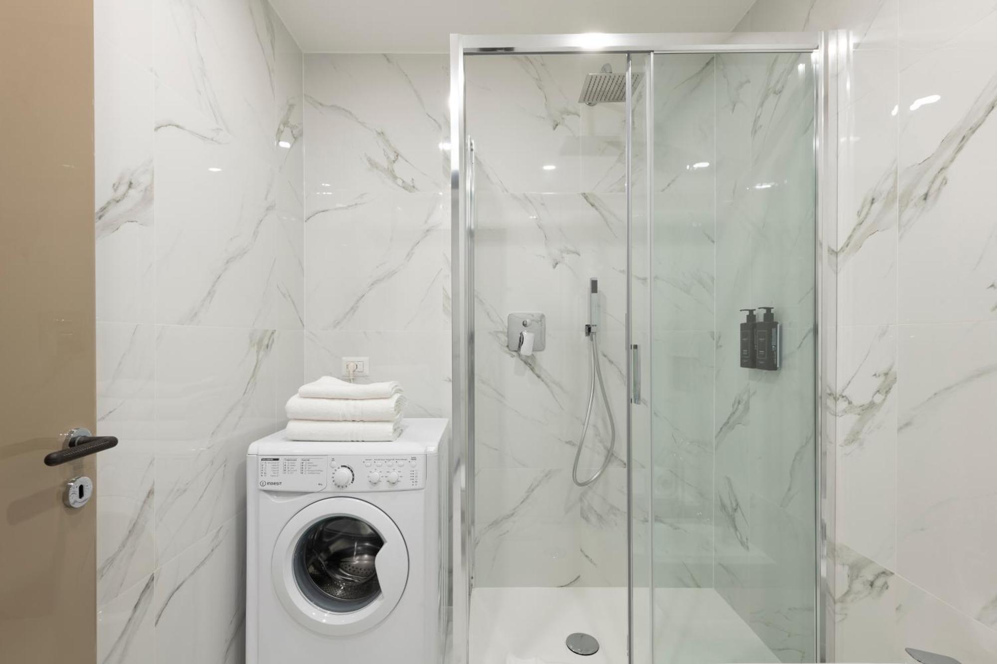 Milan Royal Suites - Centro Duomo Eksteriør bilde