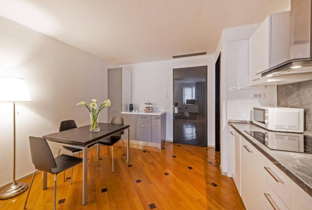 Milan Royal Suites - Centro Duomo Eksteriør bilde